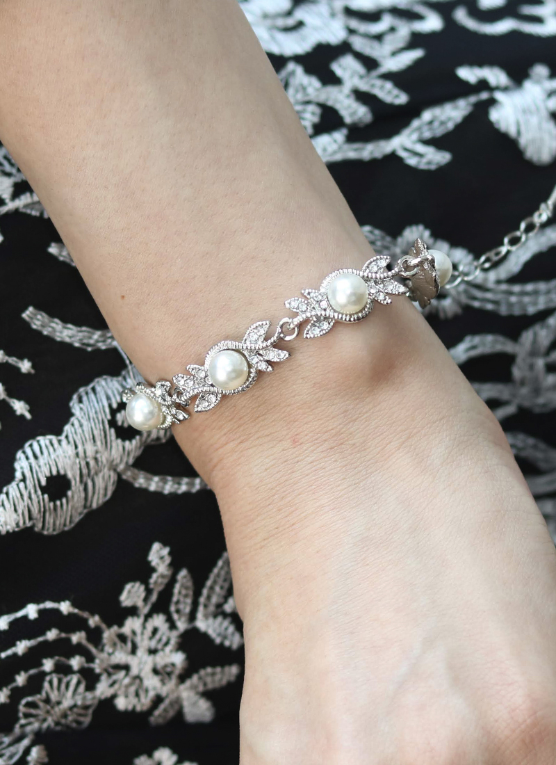 マザードレスレンタル｜RMD-033：Faye Won（フェイ・ウォン）【インポート】ブラック×ホワイト刺繍Dress