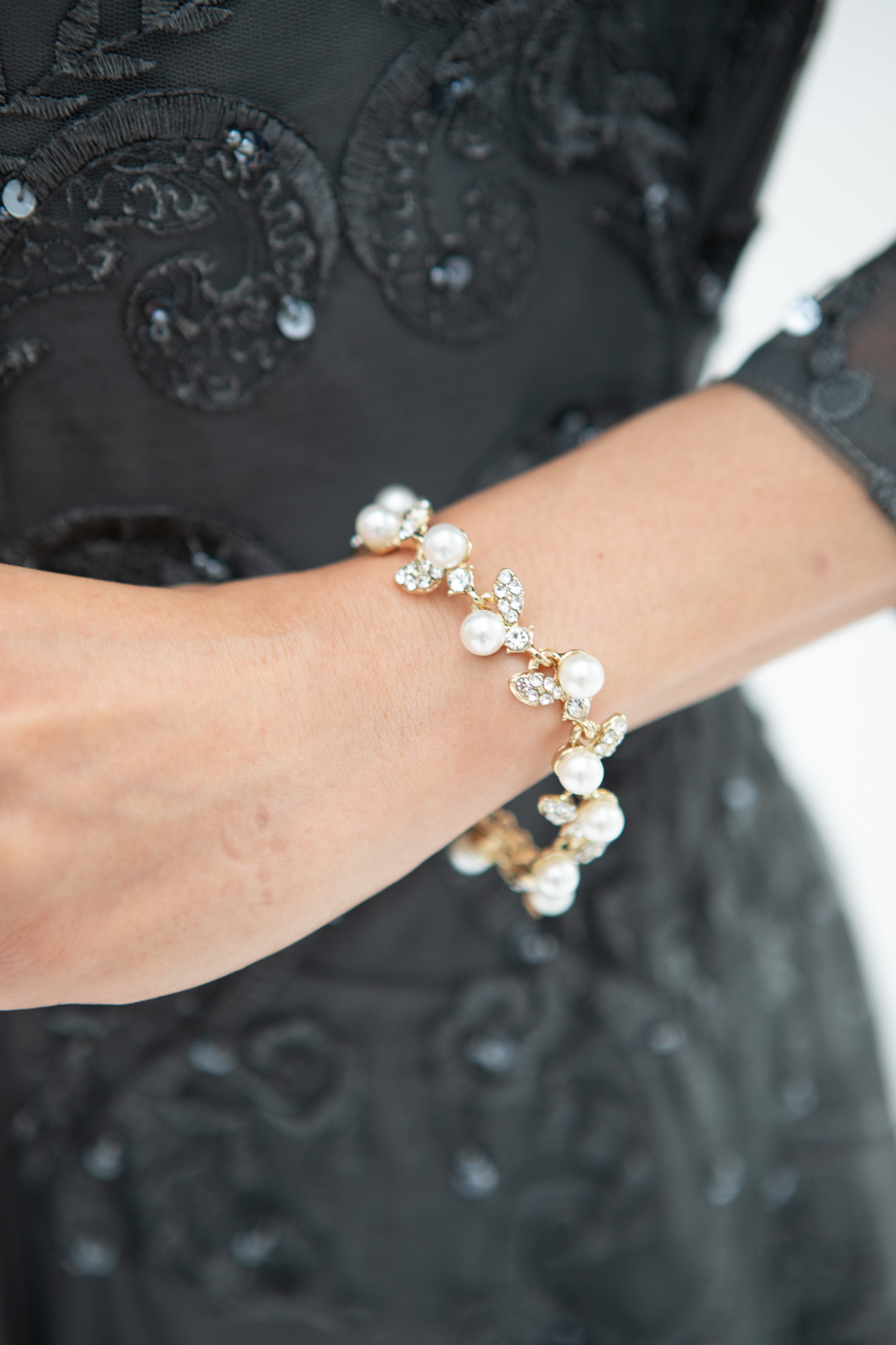 RMD-071 ノア・キャンベル グレーシフォンギャザーフィット＆フレアDress ブレスレット