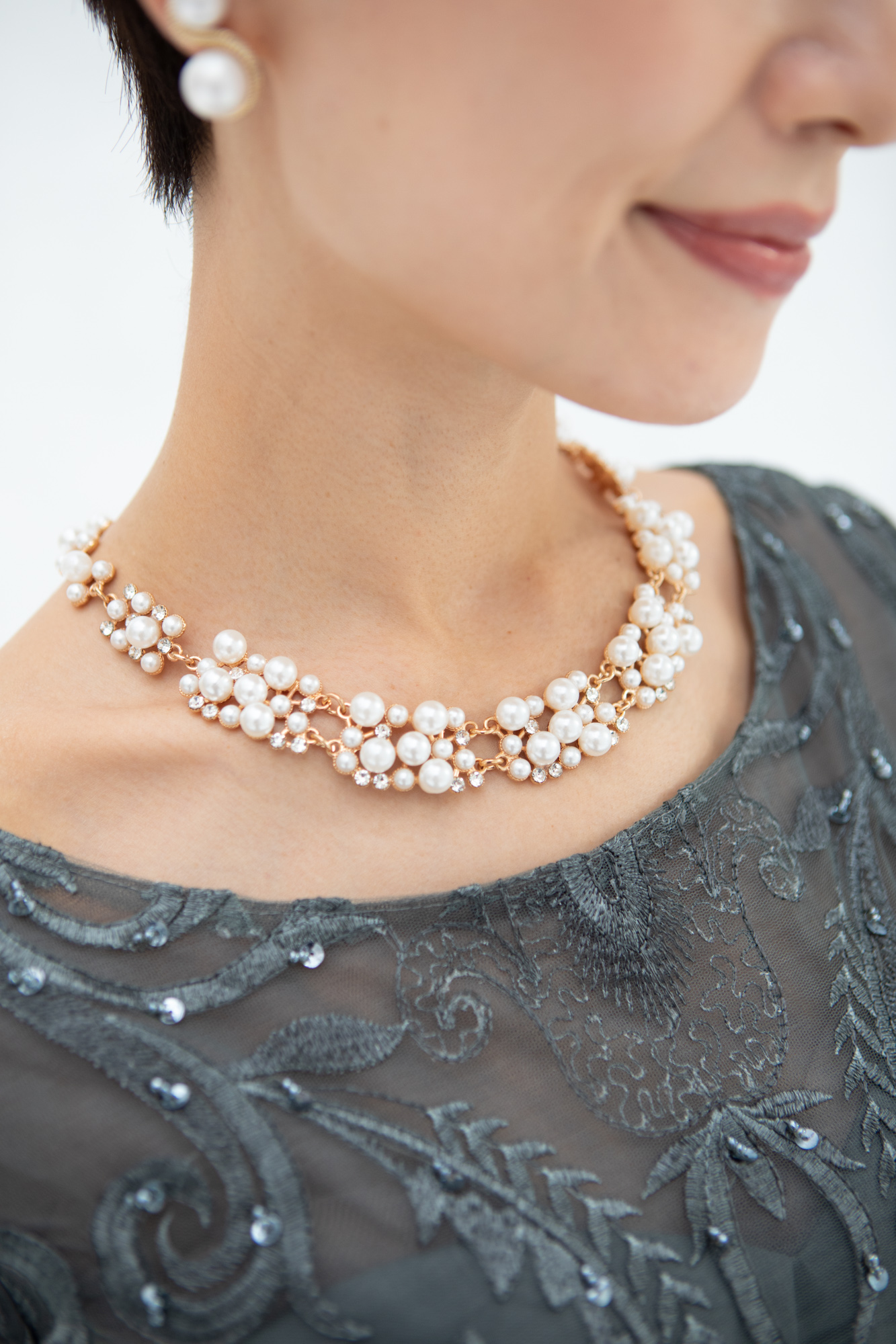 RMD-071 ノア・キャンベル グレーシフォンギャザーフィット＆フレアDress ネックレス