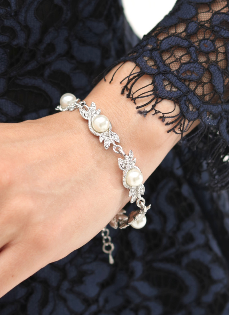 RMD-076 ロレッタ・フィーネ ネイビー総レースペプラム×首元ビジューDress ブレスレット