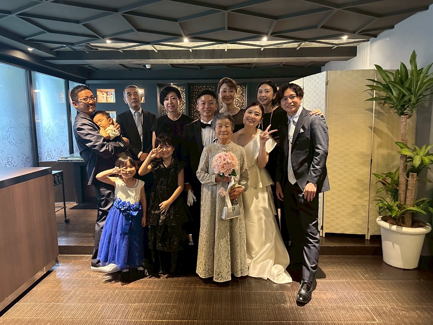 グランマドレスアップ　おばあちゃん正礼装　おばあちゃん結婚式衣装　新郎新婦祖母