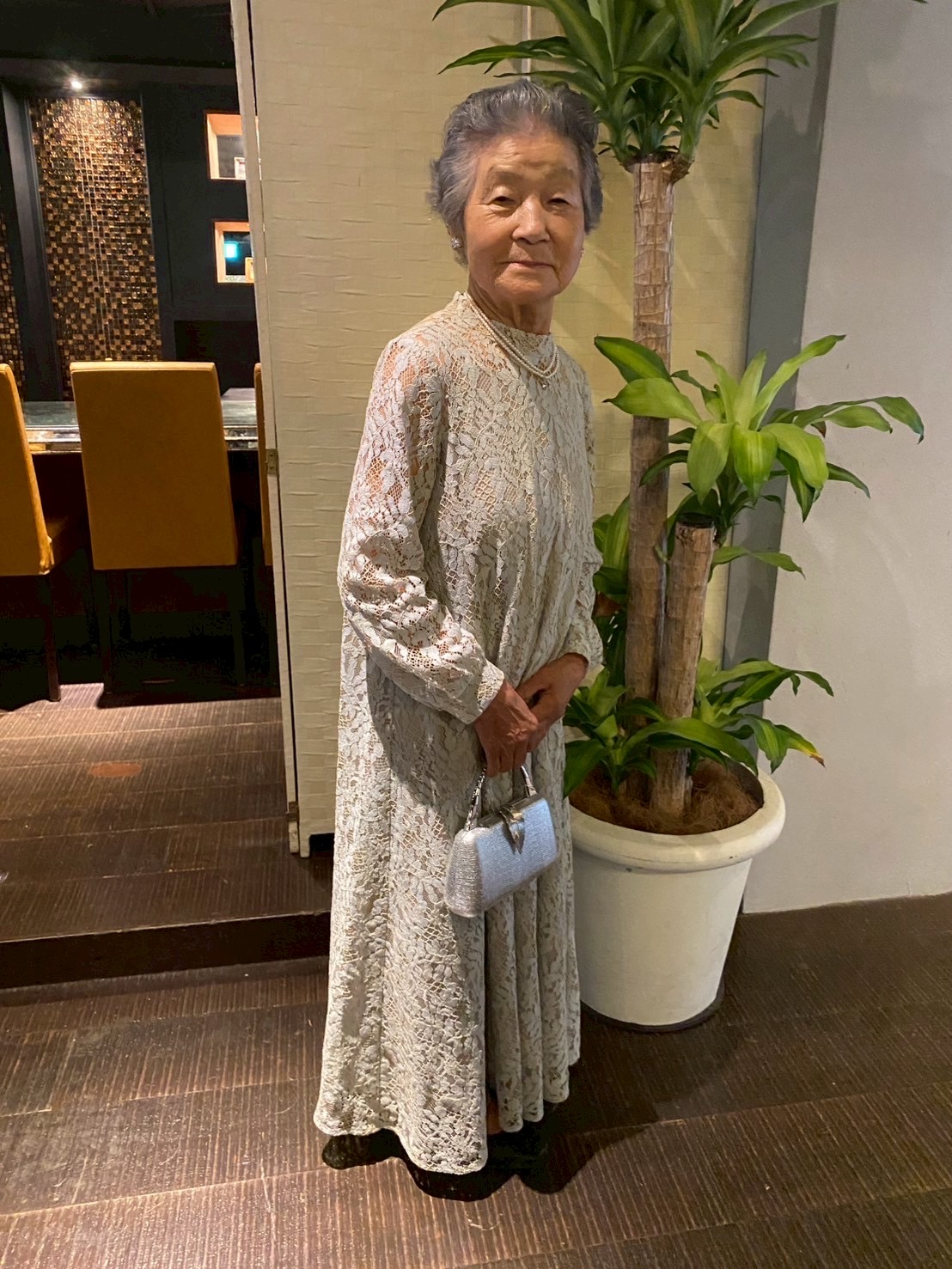 グランマドレスアップ　おばあちゃん正礼装　おばあちゃん結婚式衣装　新郎新婦祖母