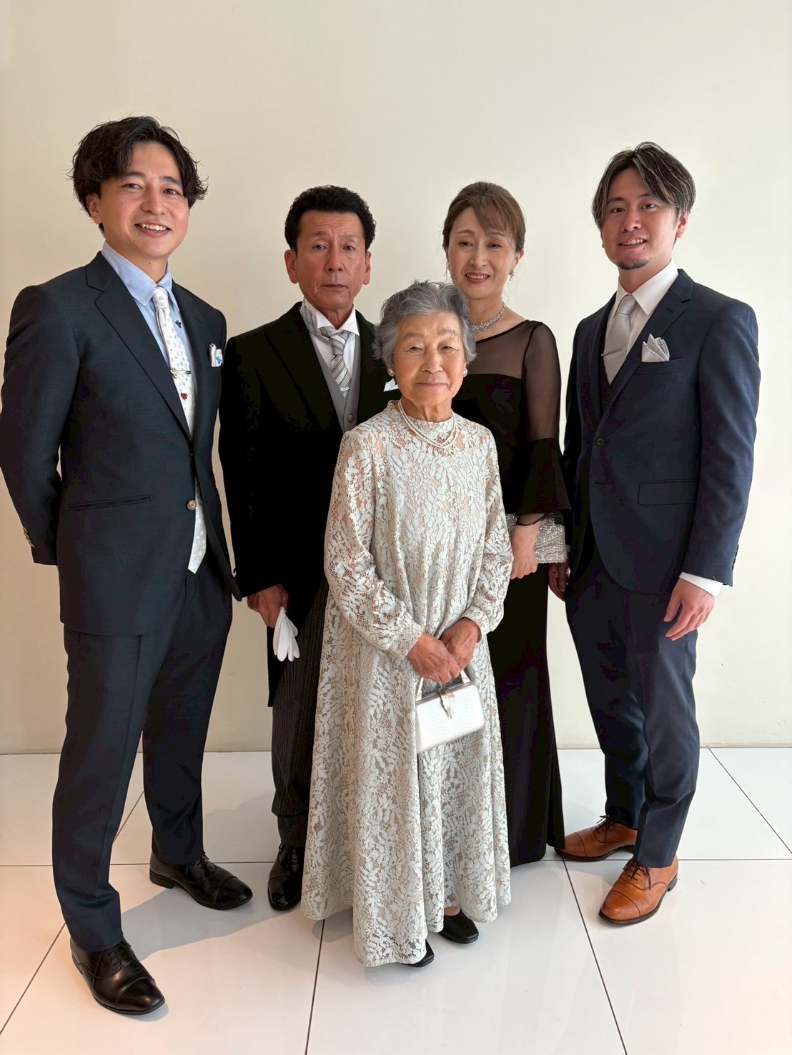 グランマドレスアップ　おばあちゃん正礼装　おばあちゃん結婚式衣装　新郎新婦祖母