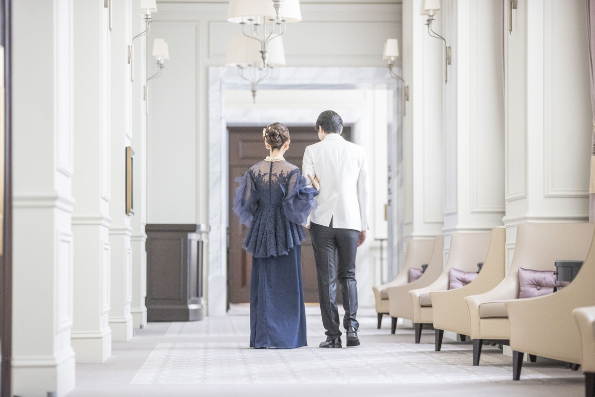 「二度目のウエディングドレス」とは｜結婚式の母の装いについて