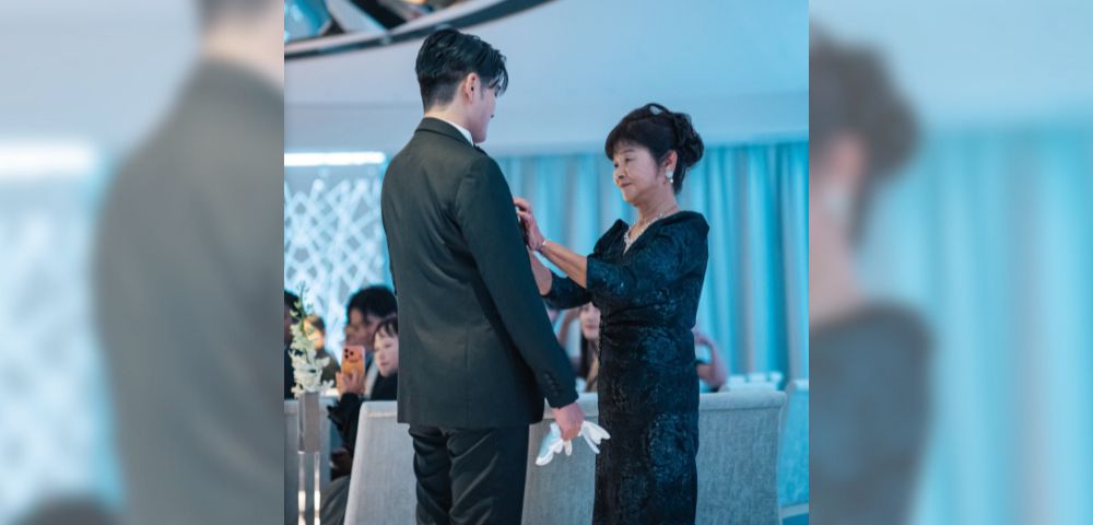 新郎新婦ママのダブルマザーDressUp〜ネイビードレス・新郎ママ編〜